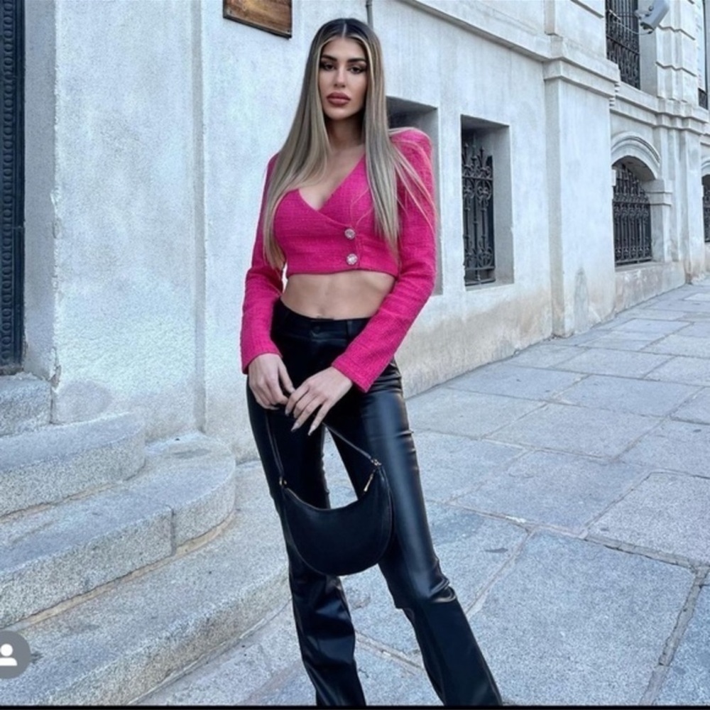 ZARA BLOGGERS FAV STRUCTURED CROP TOP